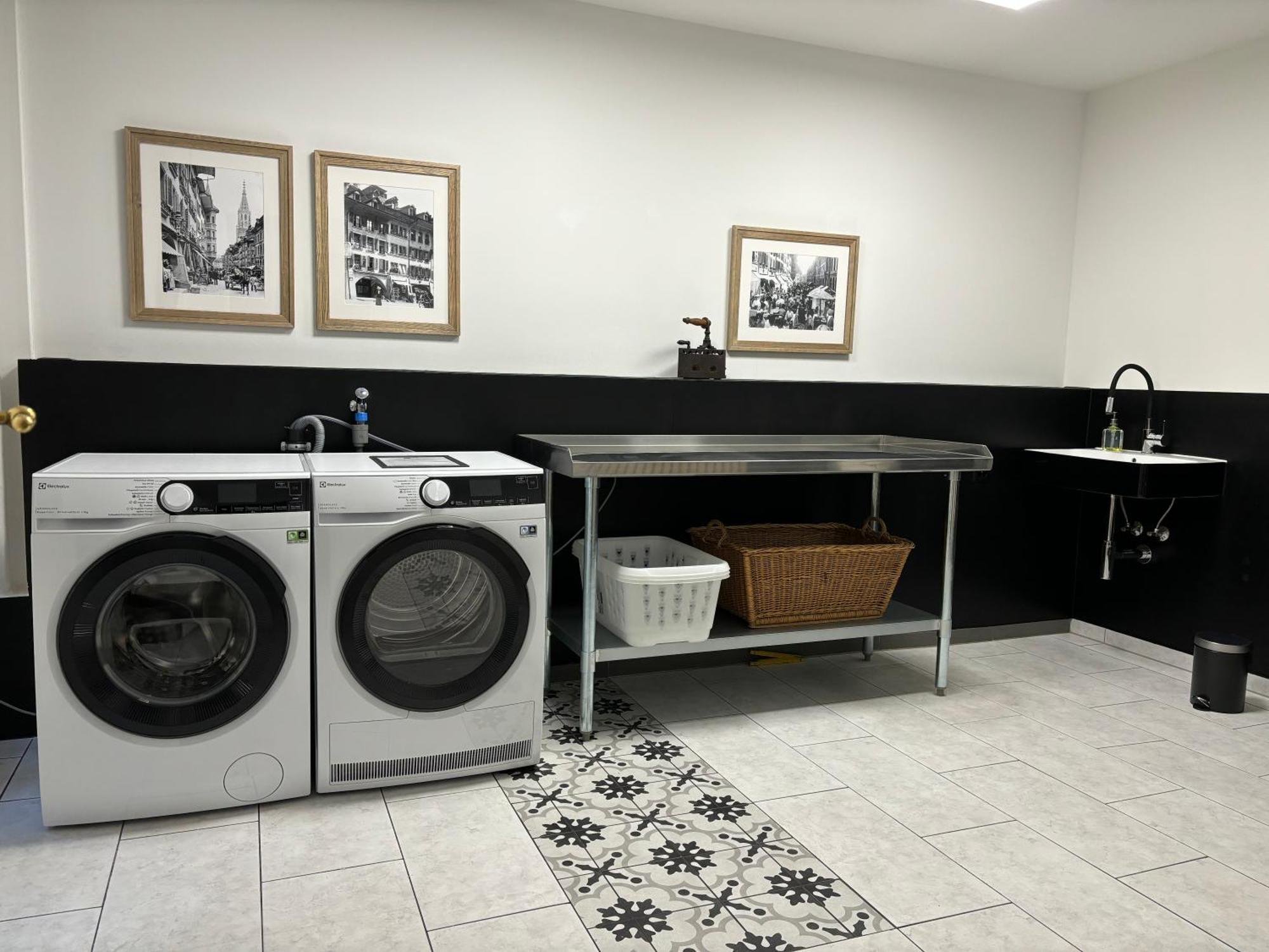 Historical, Bright & Beautiful In Old City - 3Rd Floor Berna Esterno foto